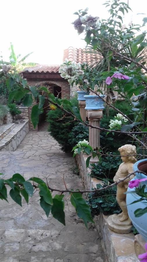 Mila La Villa Kastron  Экстерьер фото