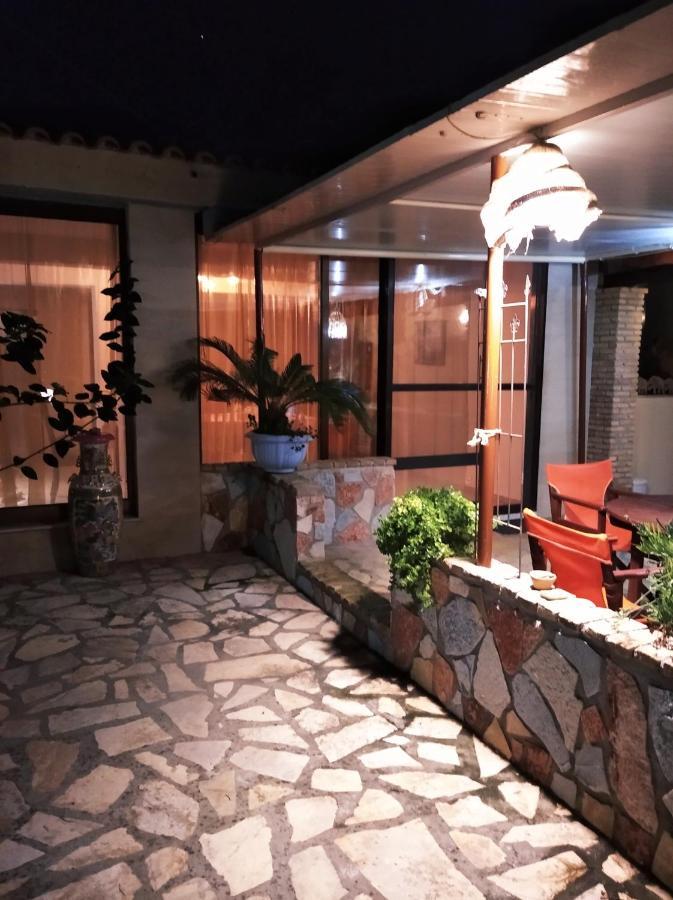 Mila La Villa Kastron  Экстерьер фото